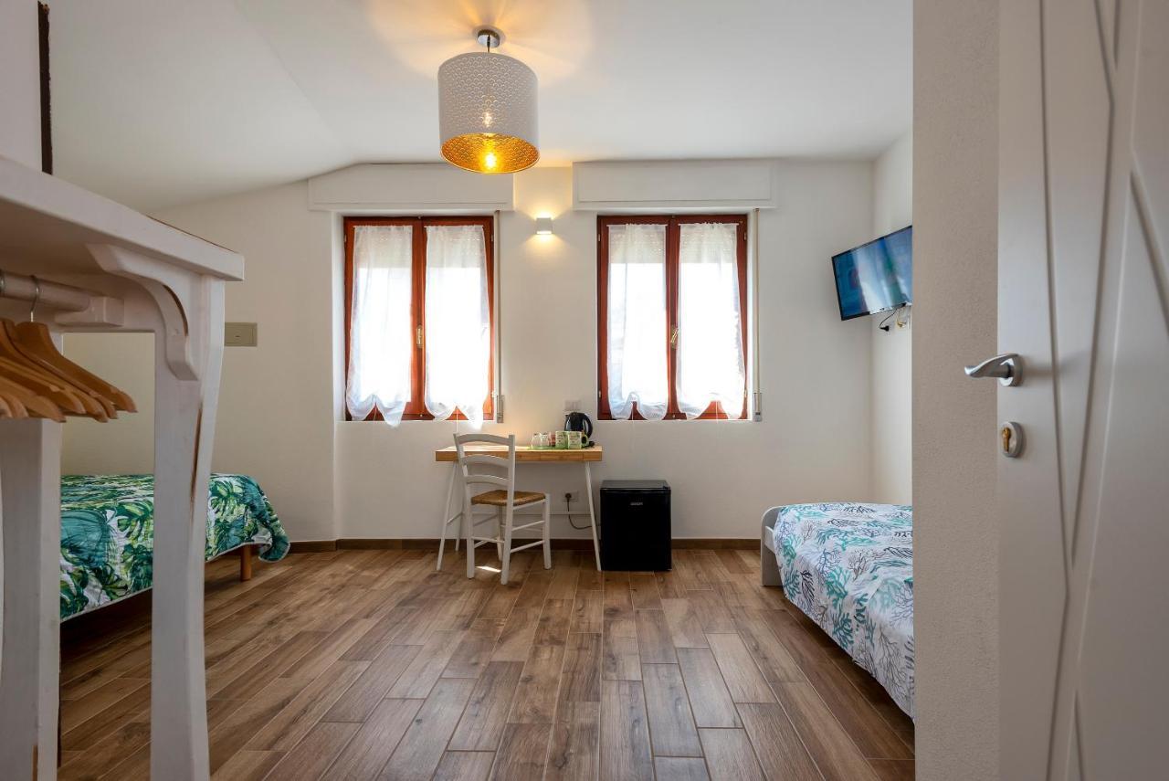 Dery Alghero Holiday Rooms Екстер'єр фото