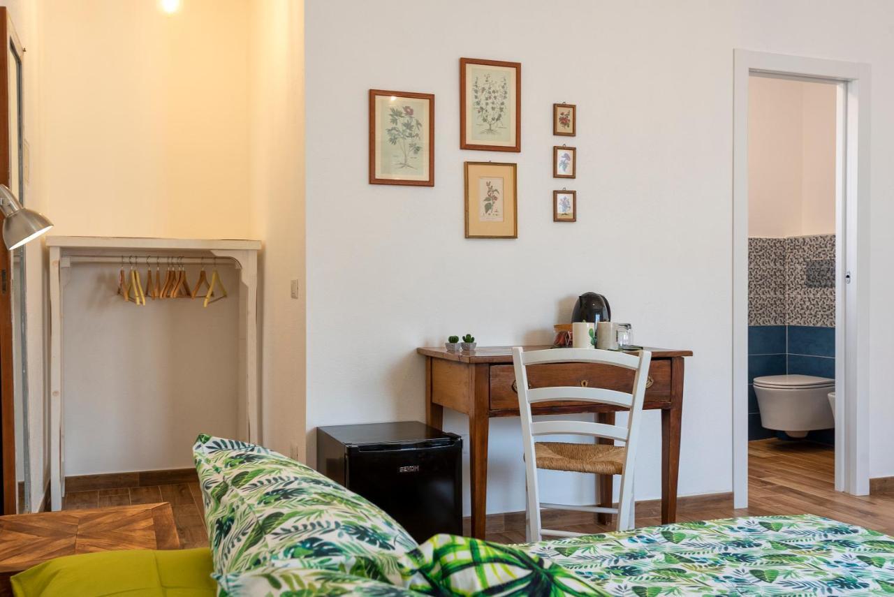 Dery Alghero Holiday Rooms Екстер'єр фото