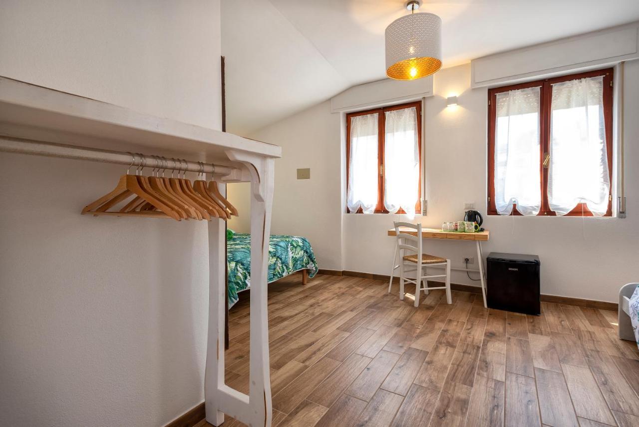 Dery Alghero Holiday Rooms Екстер'єр фото