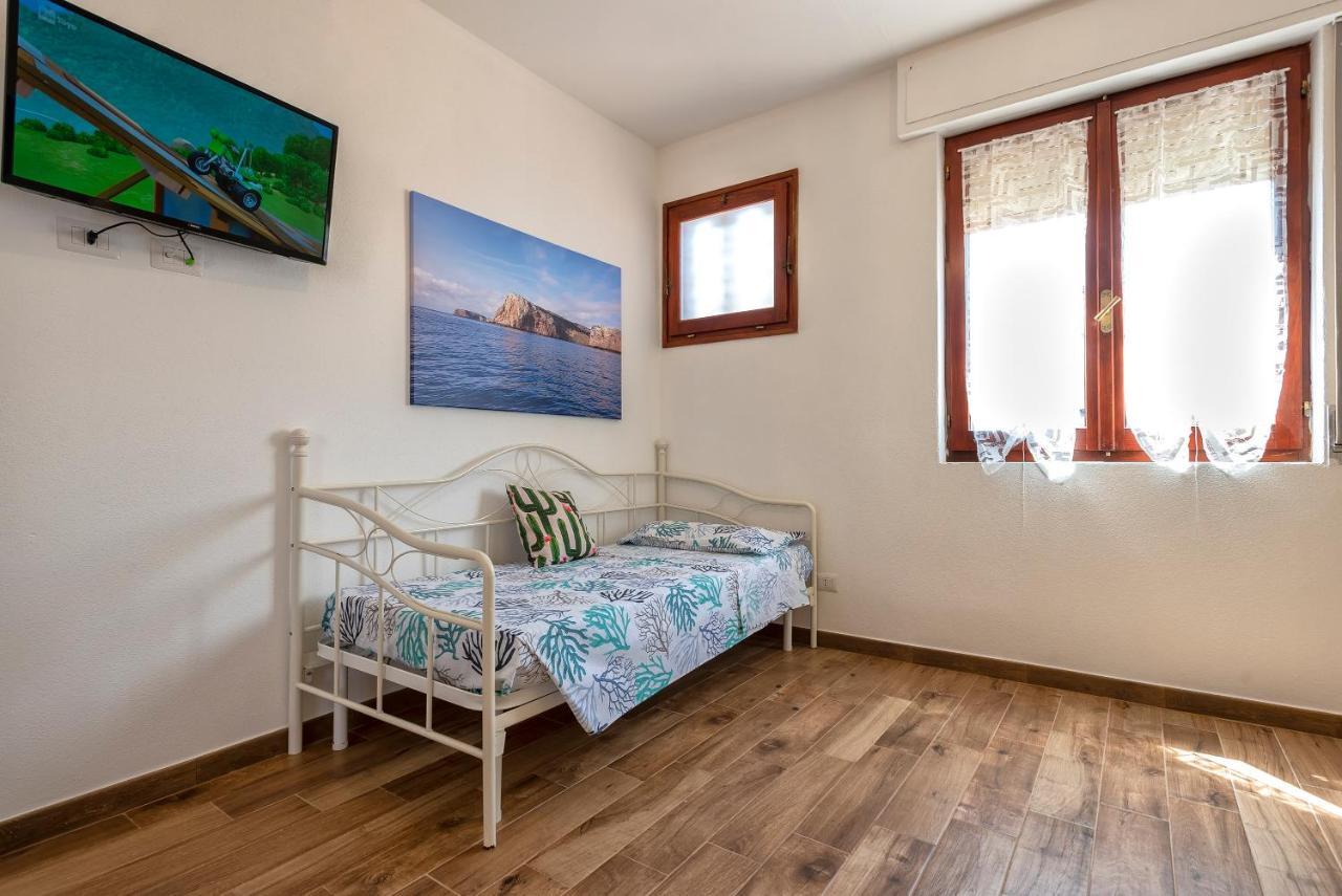 Dery Alghero Holiday Rooms Екстер'єр фото
