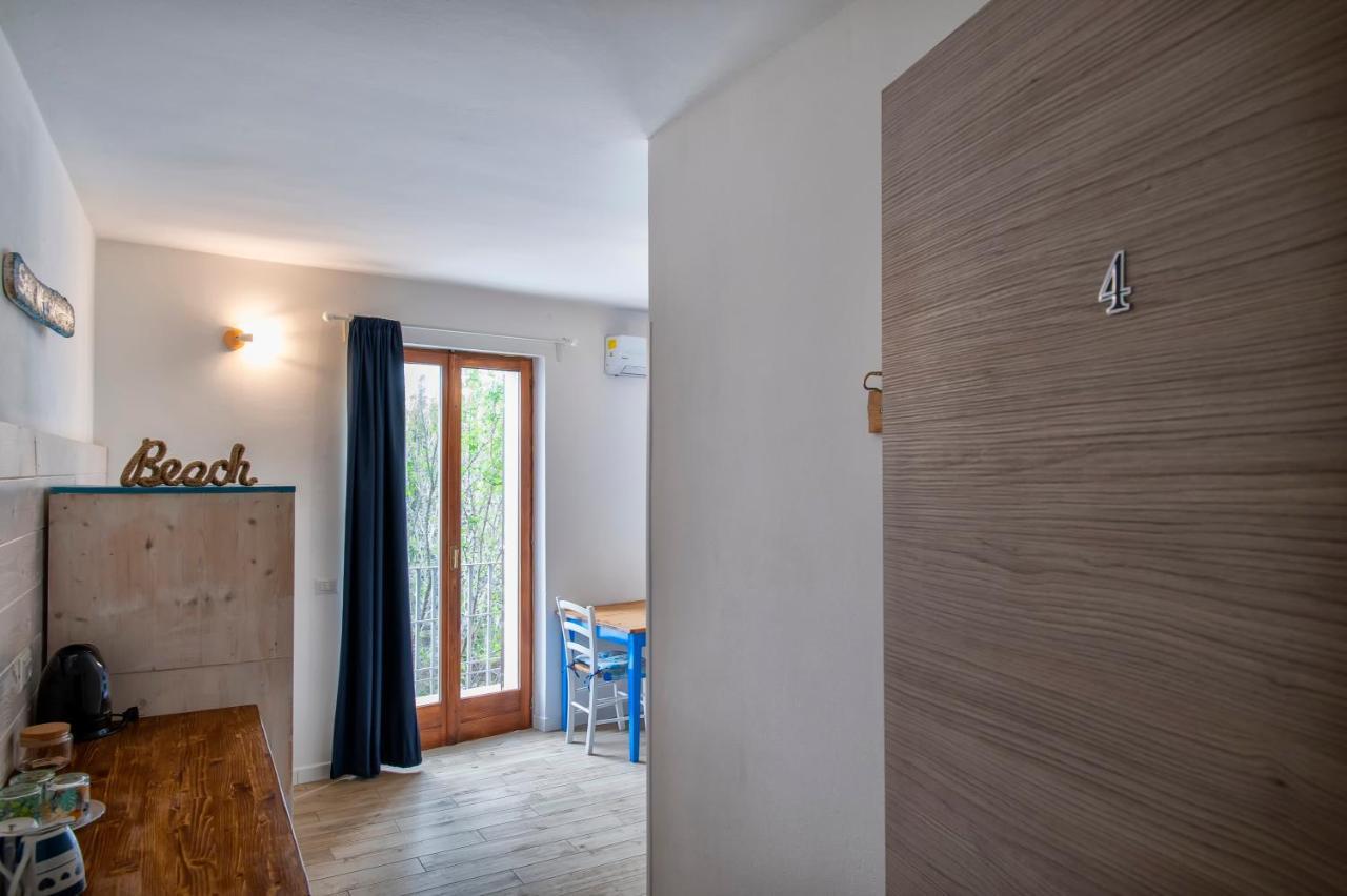 Dery Alghero Holiday Rooms Екстер'єр фото